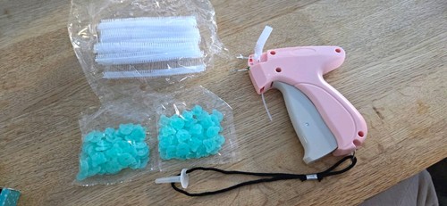 Stitchy quick clothing fixer - quick,